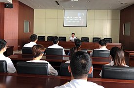 公司組織員工參加“樹立風(fēng)險意識，遠(yuǎn)離非法集資”投資者宣傳教育活動